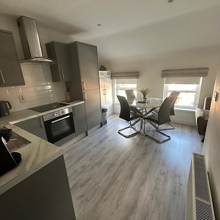 Westland Suites - Stylish, Modern, Elegant, Central Apartments A Londonderry Exteriör bild