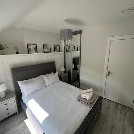 Westland Suites - Stylish, Modern, Elegant, Central Apartments A Londonderry Exteriör bild