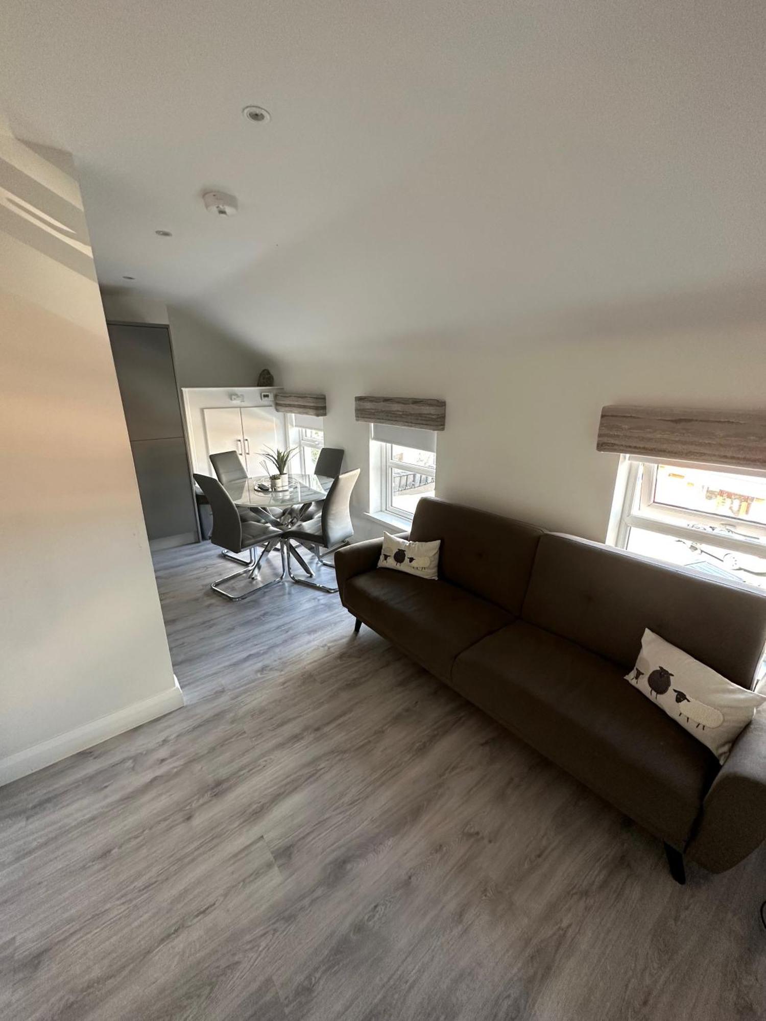 Westland Suites - Stylish, Modern, Elegant, Central Apartments A Londonderry Exteriör bild