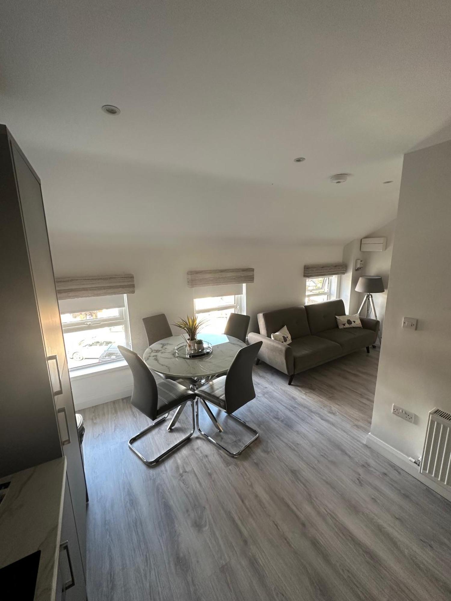 Westland Suites - Stylish, Modern, Elegant, Central Apartments A Londonderry Exteriör bild